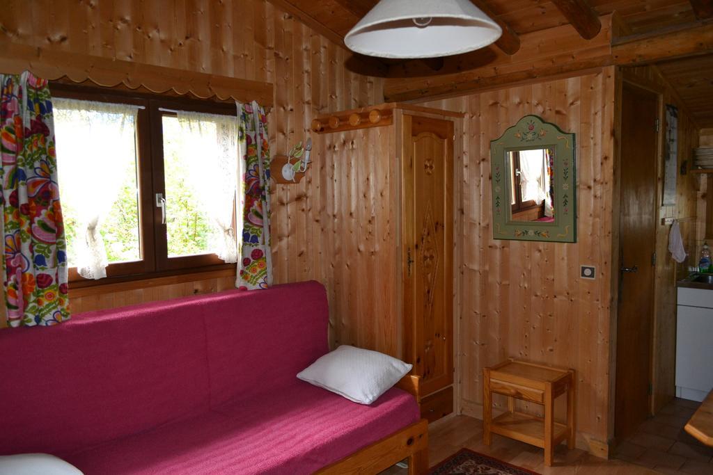 レ・ズッシュ Chalet Les Soldanellesヴィラ 部屋 写真